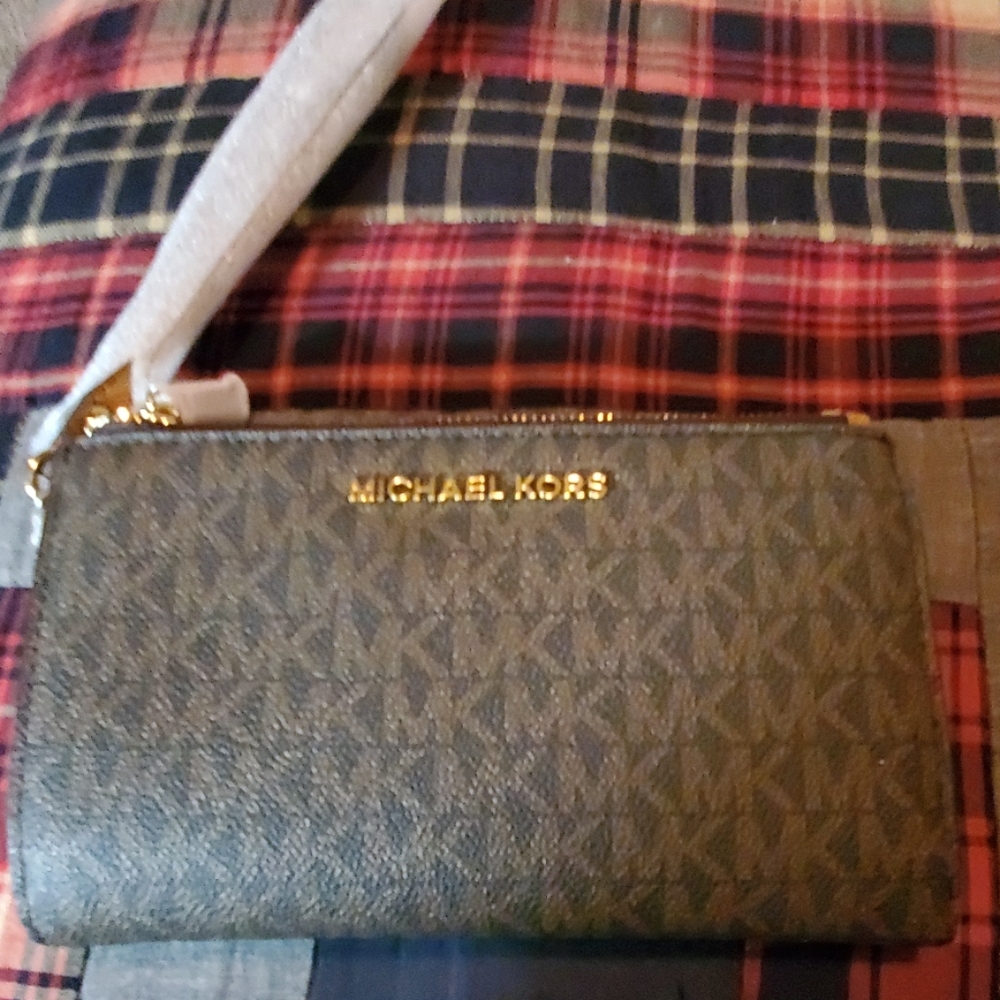 MICHAEL KORS WRISTLET